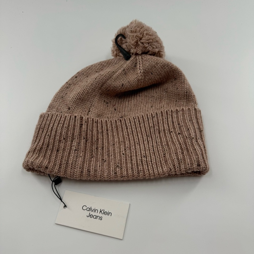 Calvin Klein Dust Rose Pink Pom Beanie – NWT, Never Worn - Picture 3 of 4